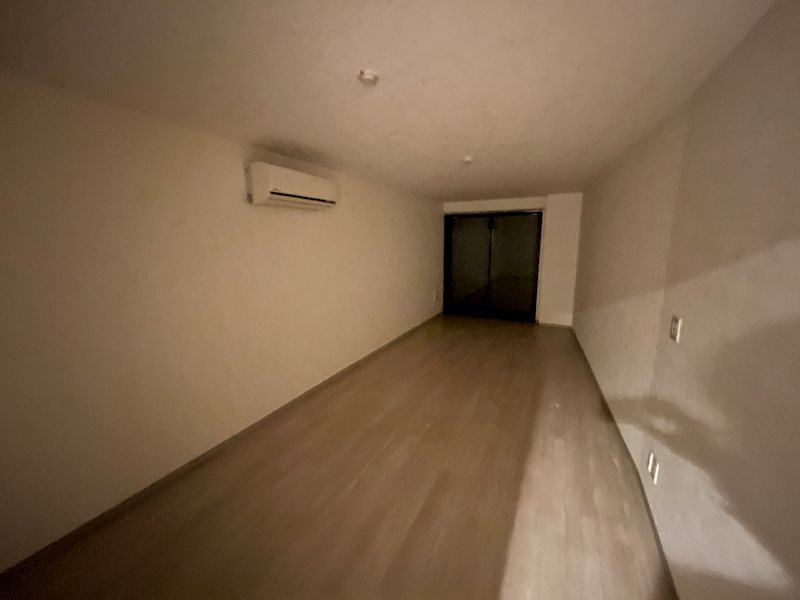 グランディスタ谷町9丁目 リビング