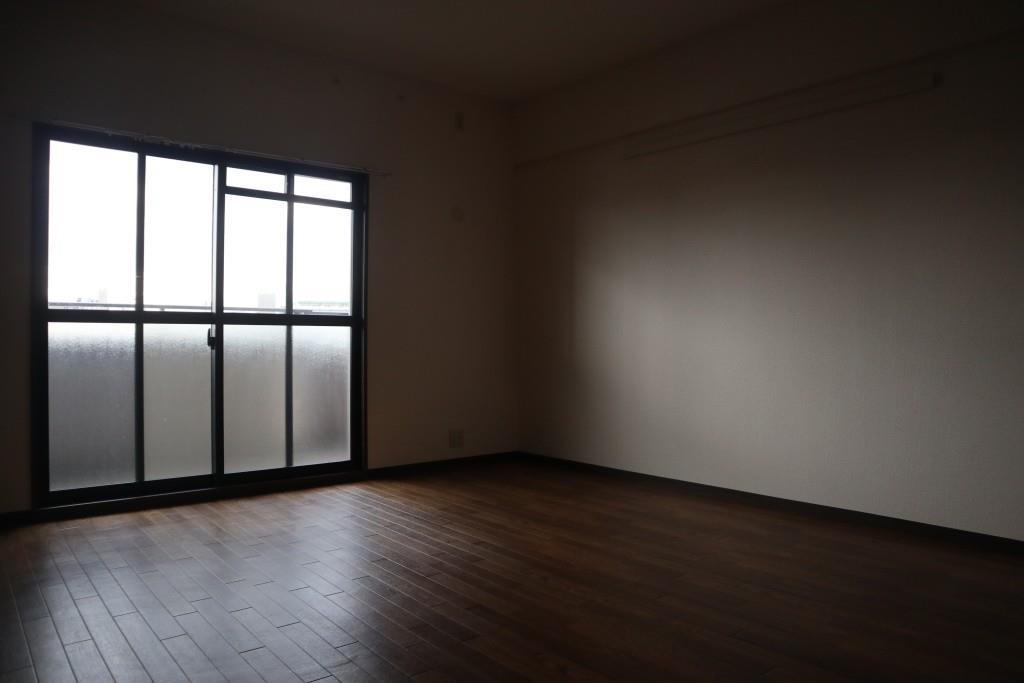 平野元町日興マンション リビング