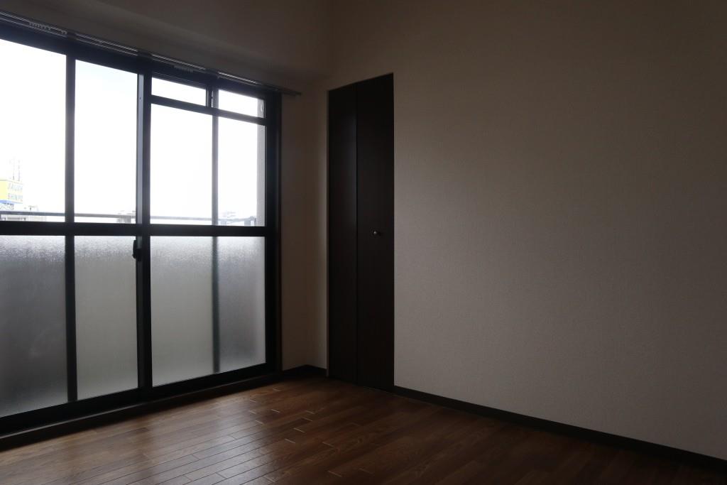 平野元町日興マンション ベッドルーム