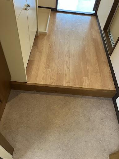 ボンジュール 玄関