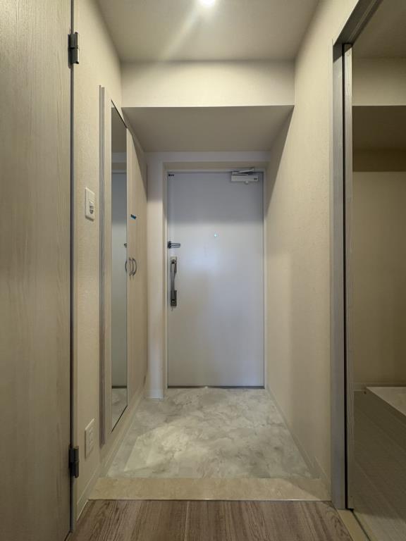 さがみ LT レジデンス 玄関