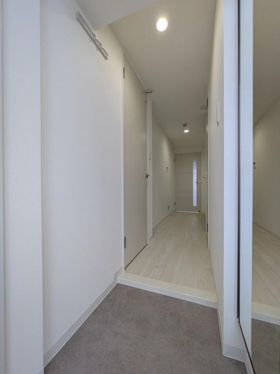 フランディオール桜並木 玄関