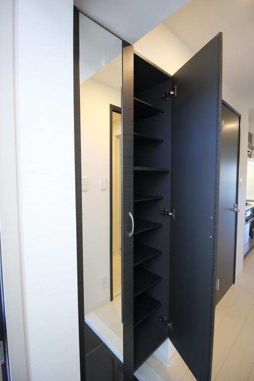 メグリオ住吉 玄関