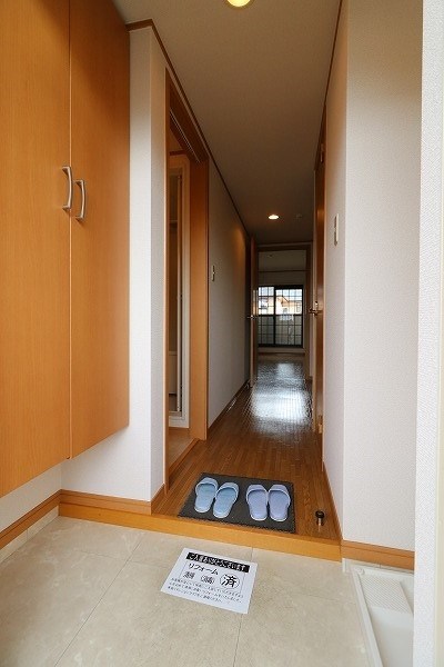 プリメロエストゥディオ 玄関