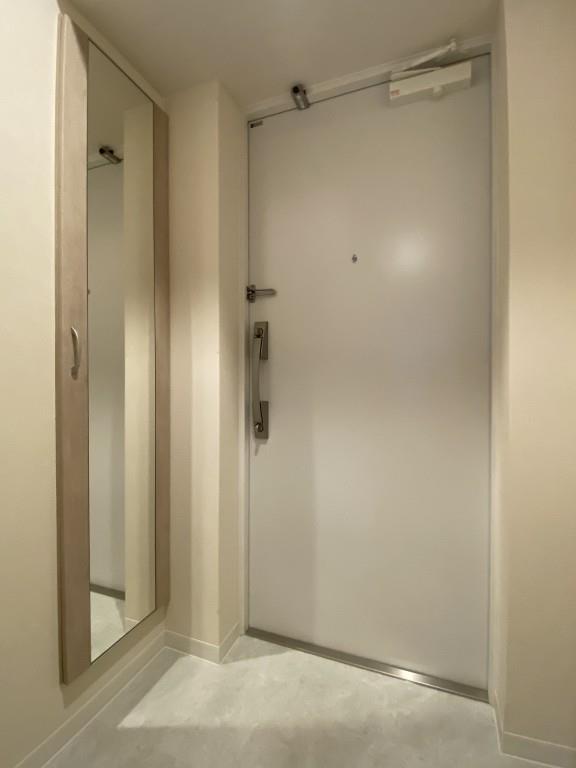 ROOTs Gyotoku 玄関