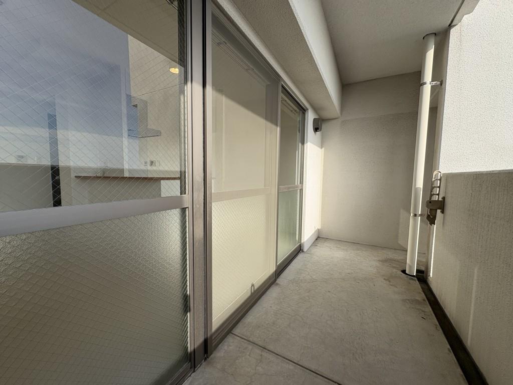 Art Pension高井田 ベランダ