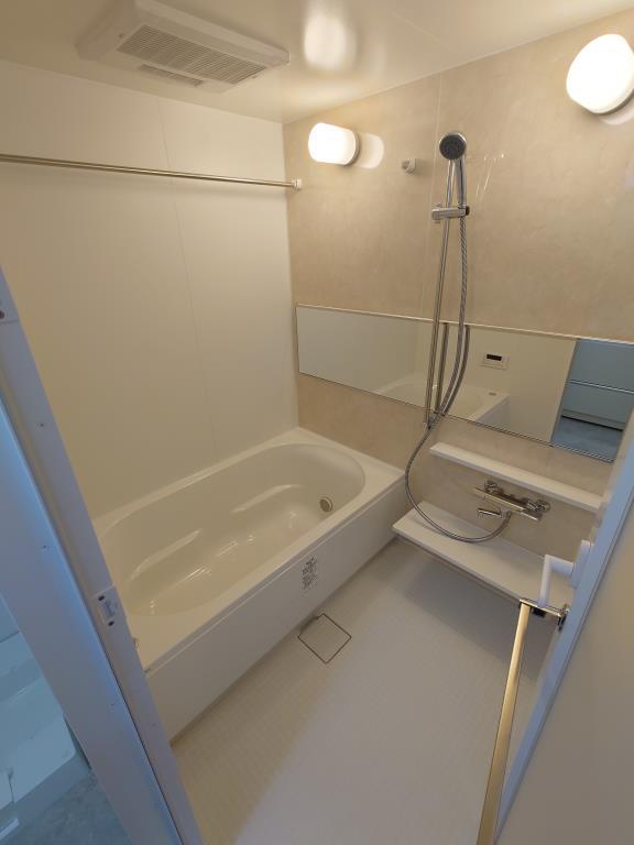 リアレクト白壁 風呂画像