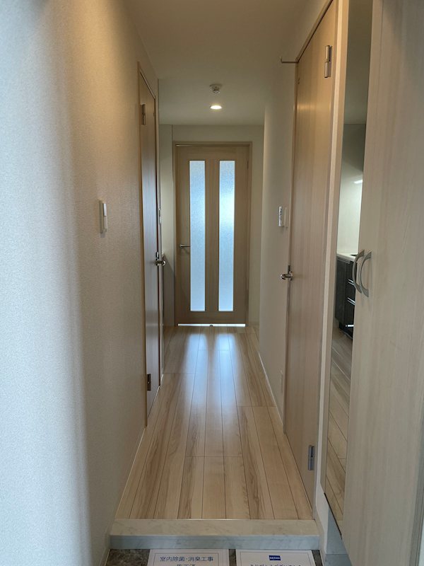 ラフィーエ横浜 玄関