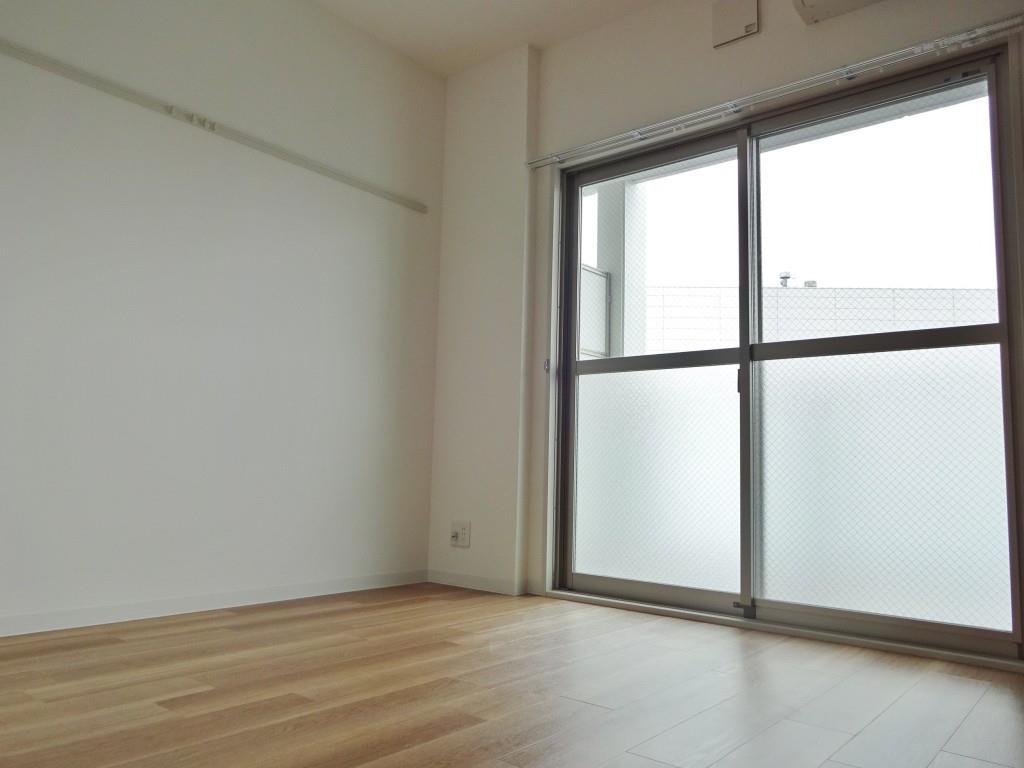 グランブルー高槻 ベッドルーム