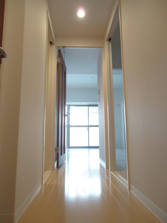 エリタージュ根岸 玄関