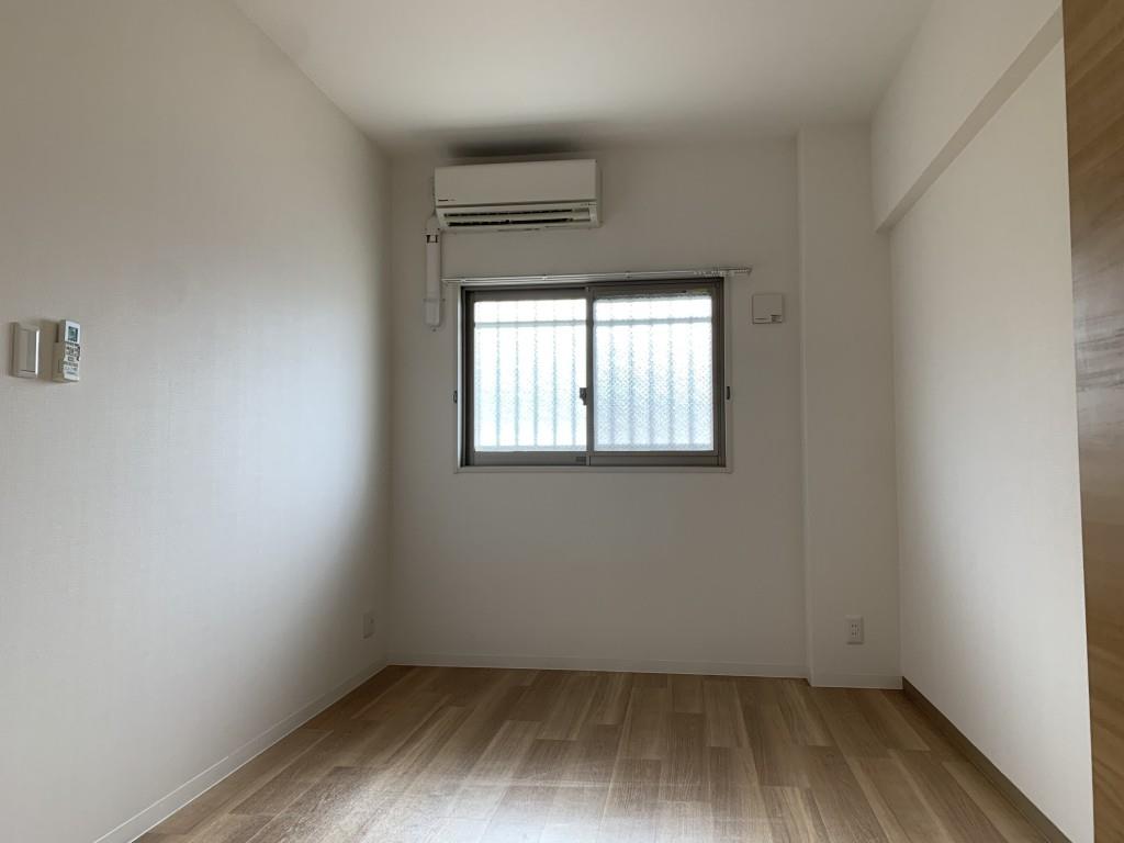 メゾングロリア ベッドルーム