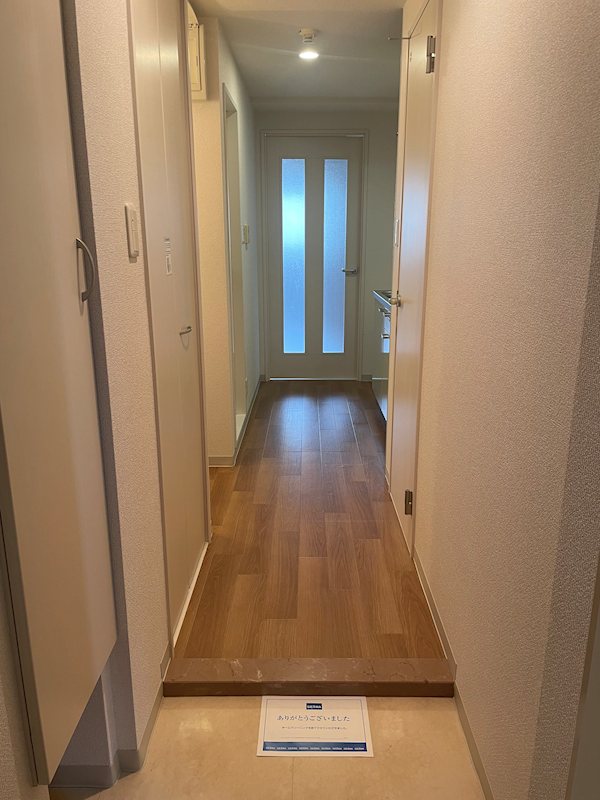 ルポルスタ湘南 玄関