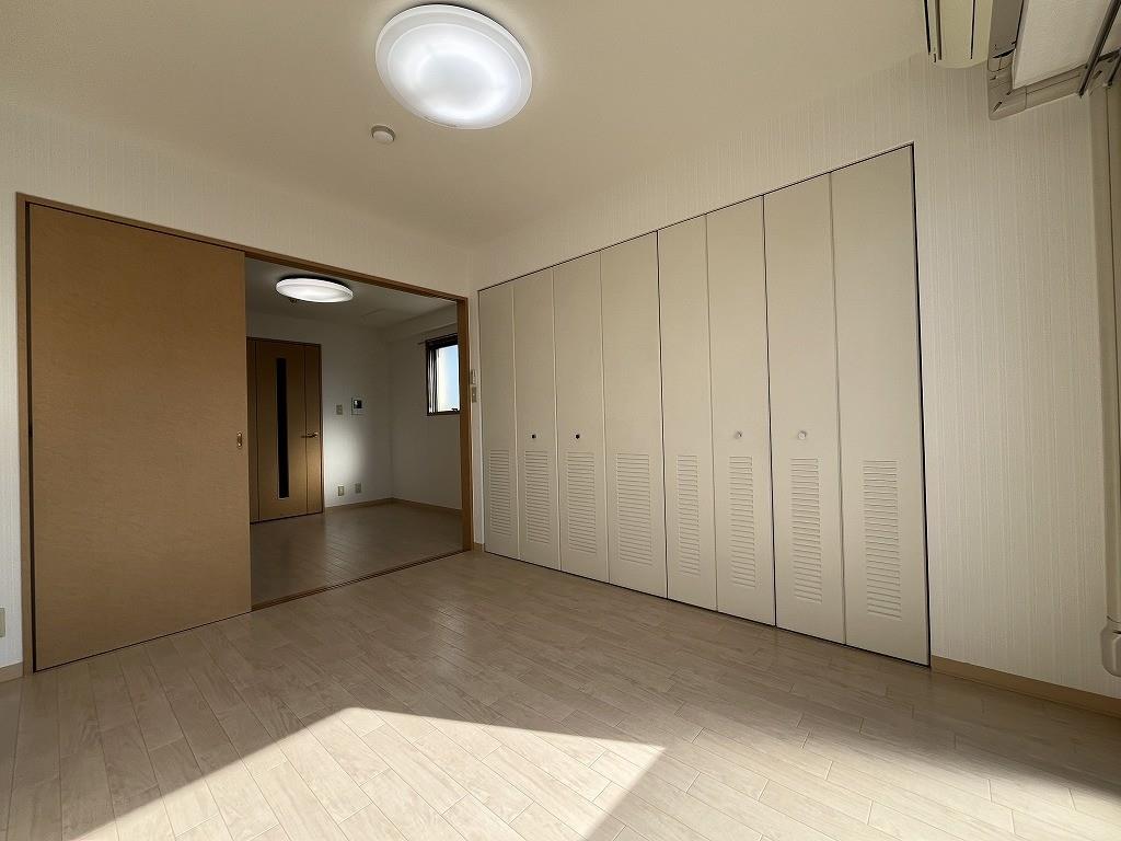 キューヴ ベッドルーム