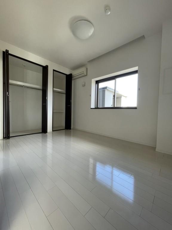 メゾンクラウン鷺洲 ベッドルーム