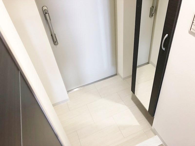 グランパークタワー 玄関