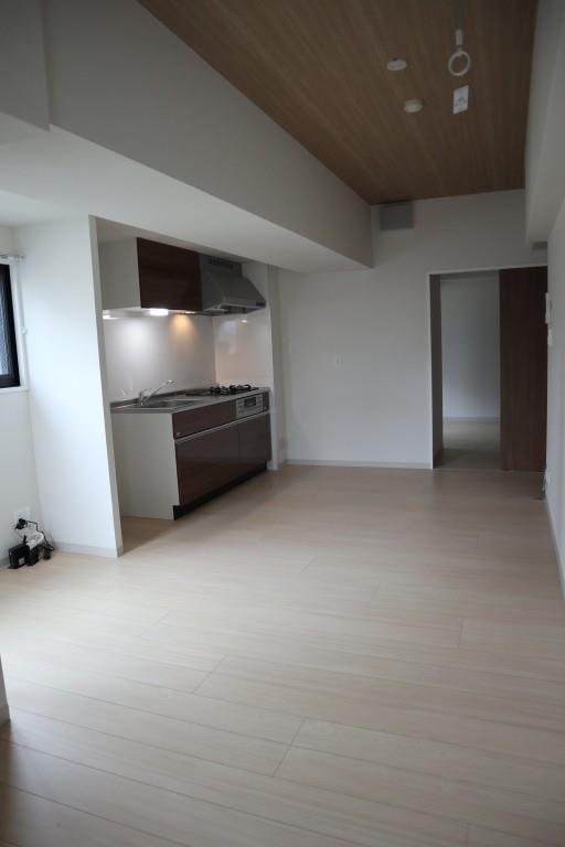 AP L-tage西新 リビング