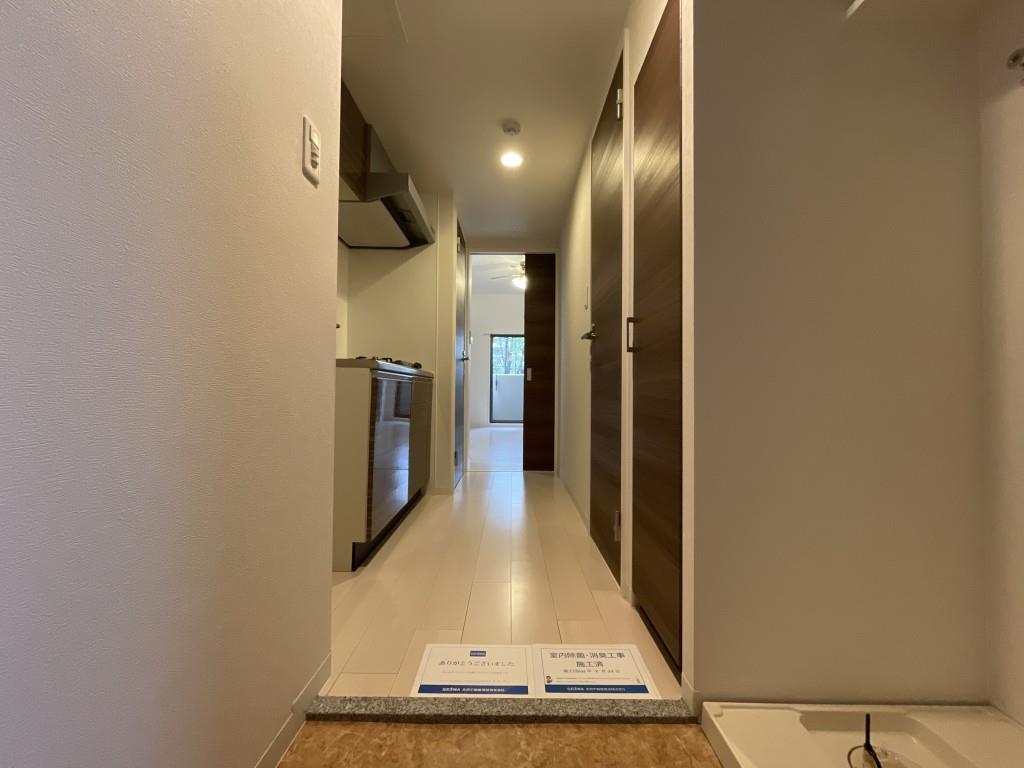 ラグゼ弁天町 玄関