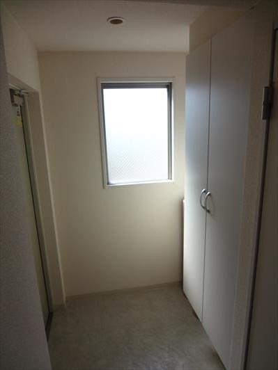 カノン甲南山手 玄関