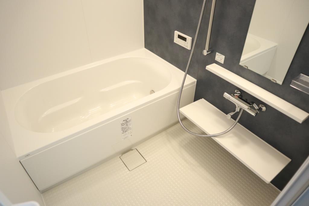 レイ和白 ベッドルーム