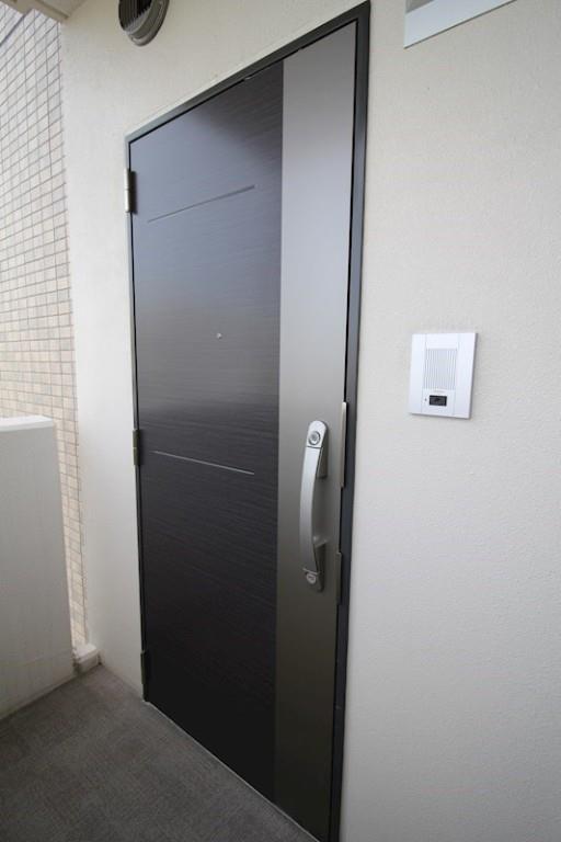 アベニール四天王寺 玄関