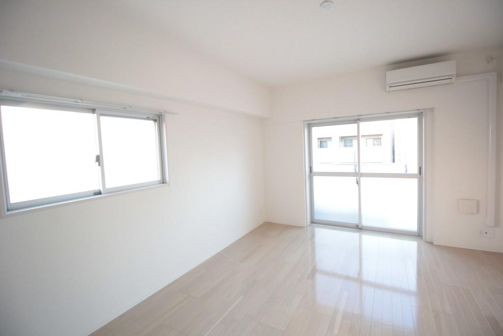 アウラデパリュ－ル リビング