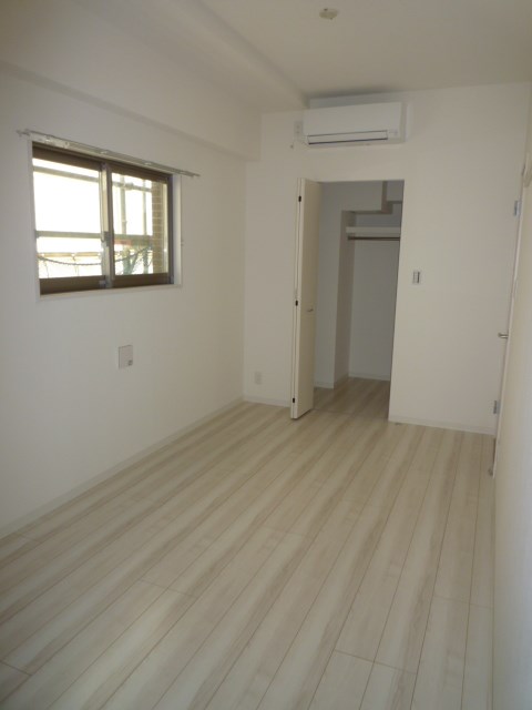 プラシード新町 ベッドルーム