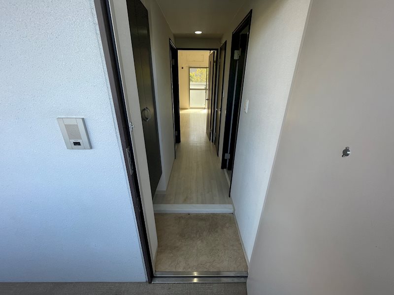 メゾン・ハナミズキ豊中 玄関