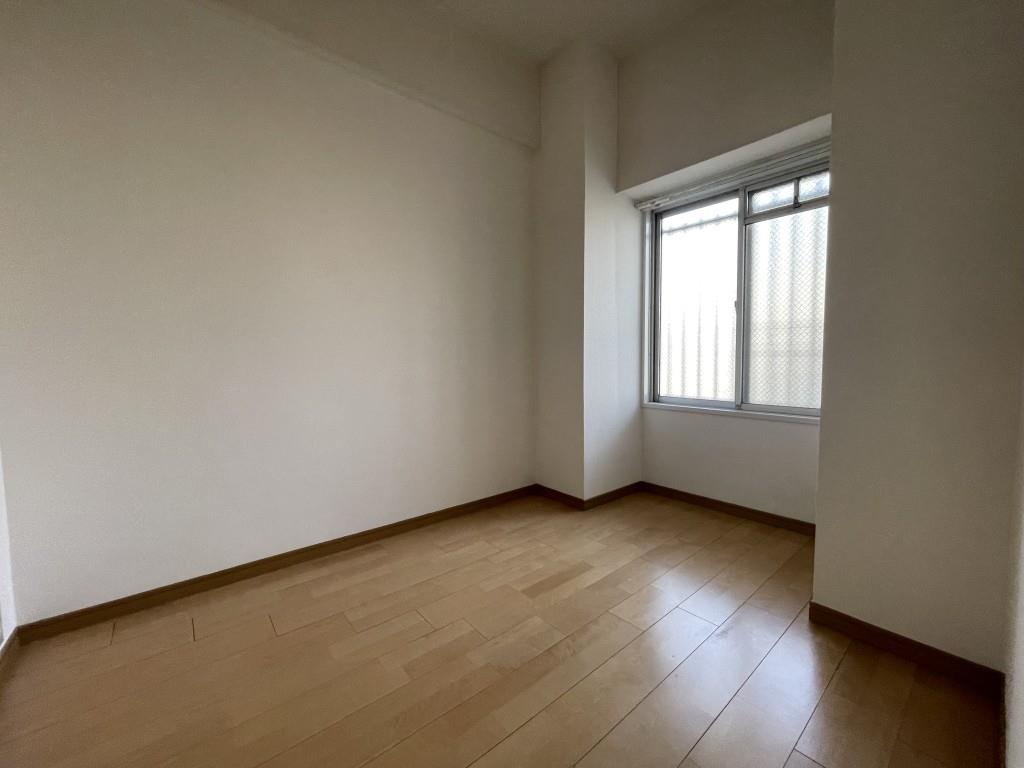 クローバーハイツ市岡 ベッドルーム