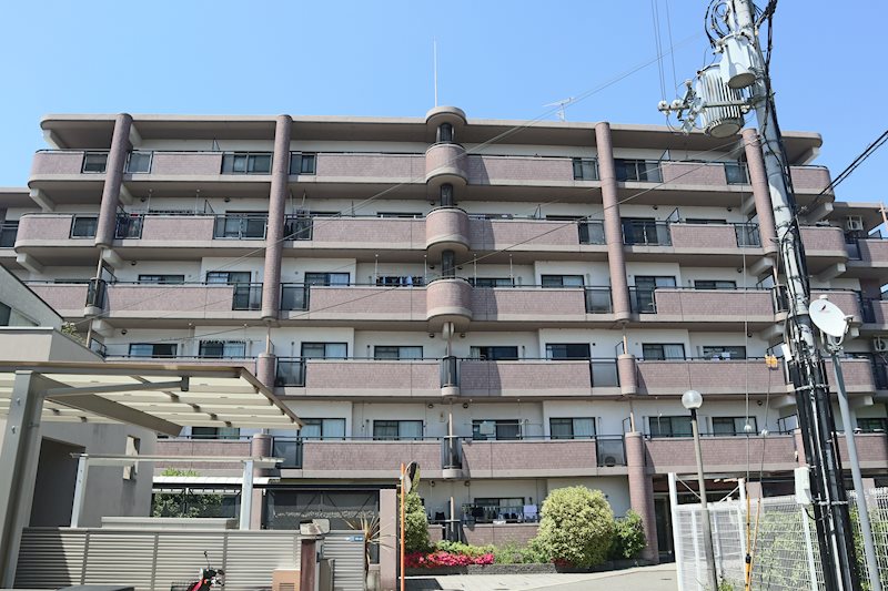 シャトーアルベール 外観写真