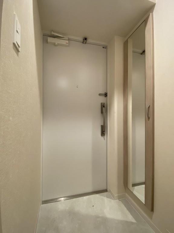 ROOTs Gyotoku 玄関