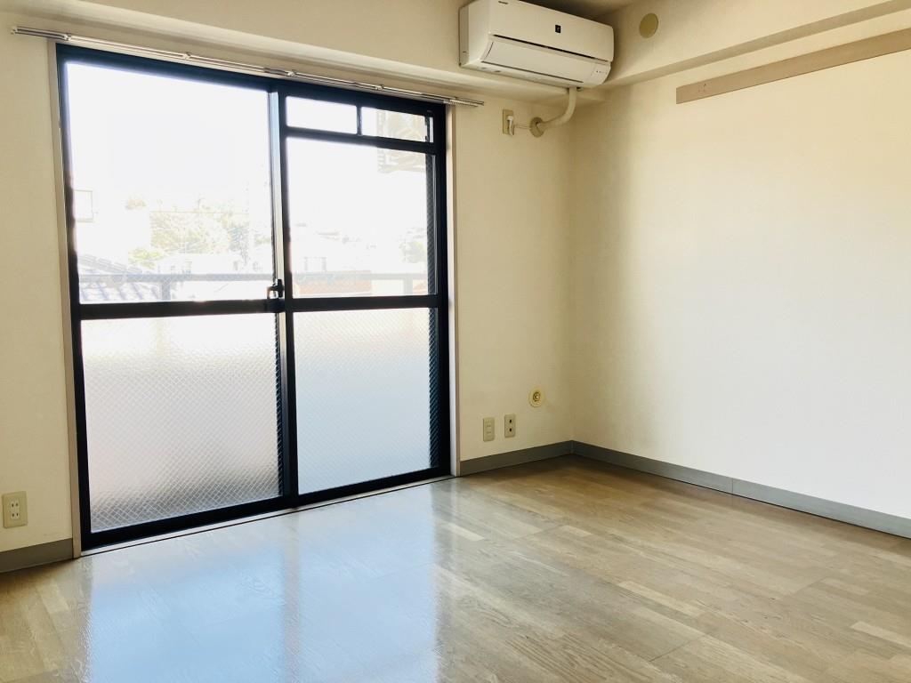 アドバンス二番館 リビング