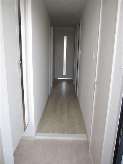 グランシャトー新在家 玄関