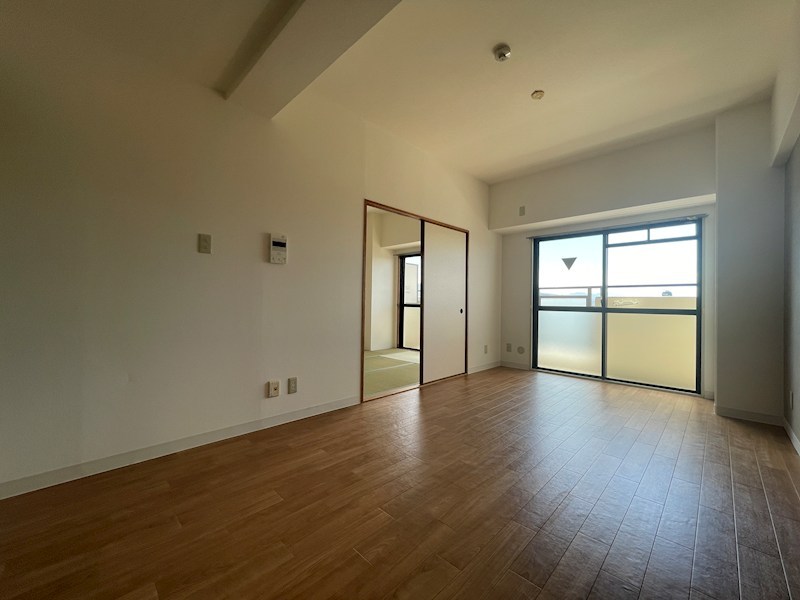 メゾン菱江 リビング