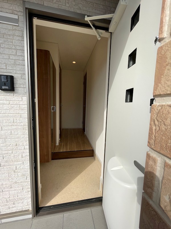 ハイツ第三寺新 玄関