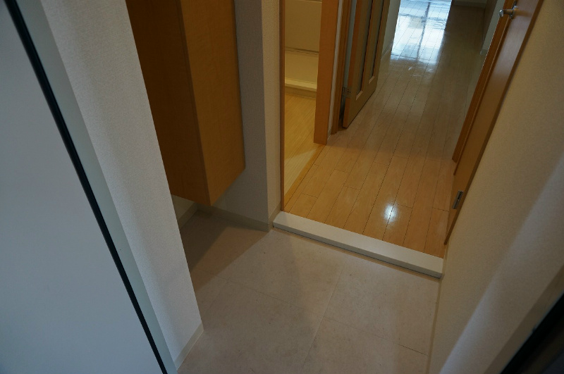 Radier MARU.T(ラディエマルタ) 玄関