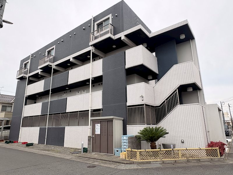 タイル張りの高級感溢れるマンションです