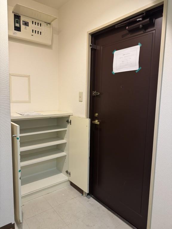 プレイスカサレリア 玄関