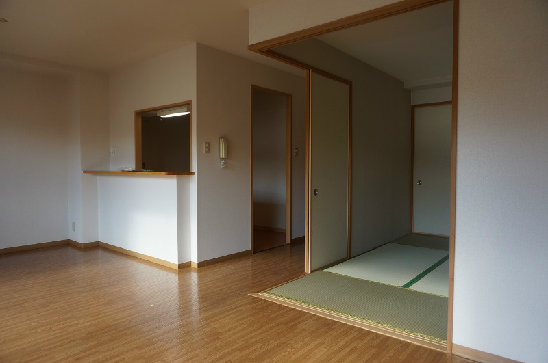 グランドゥール(草津) リビング