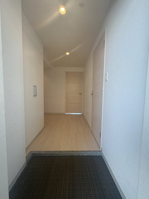 トレヴァンス梅田 玄関