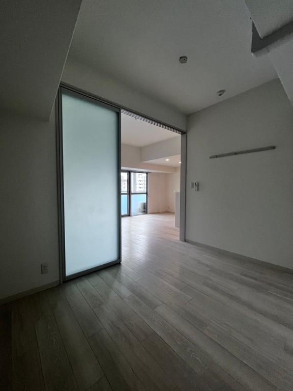 フレール江坂レジデンシャル ベッドルーム