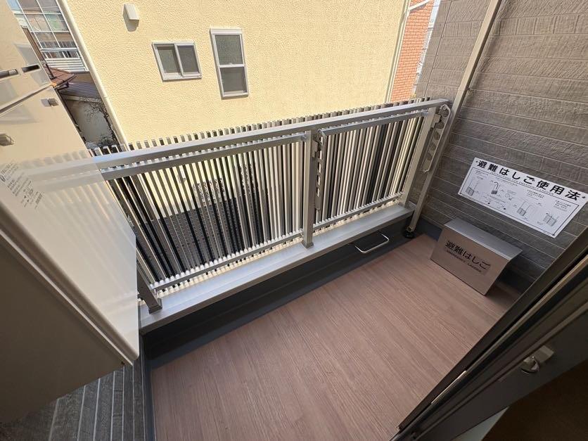 Morris芝 ベランダ