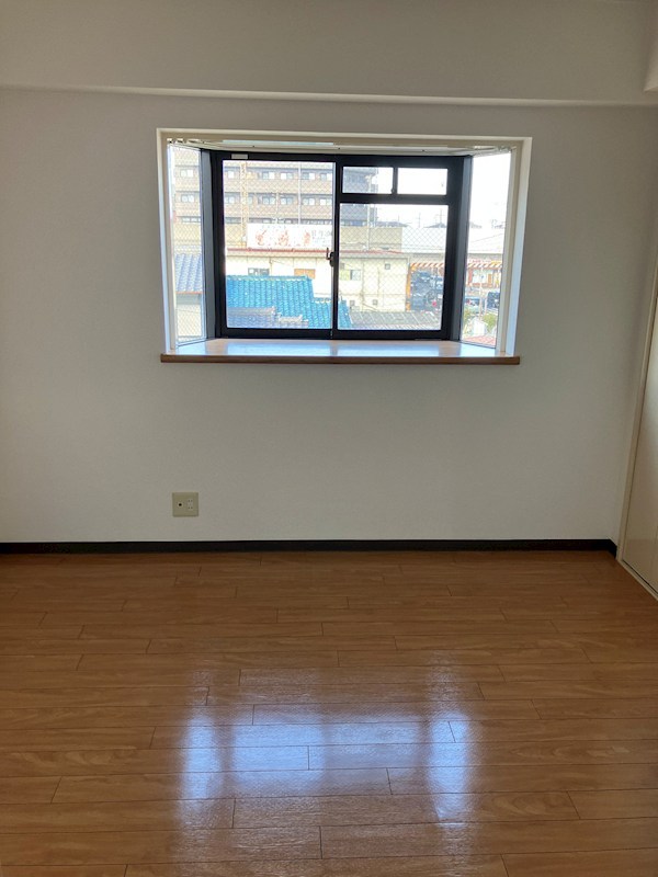 シャルマン・シェソワ その他9