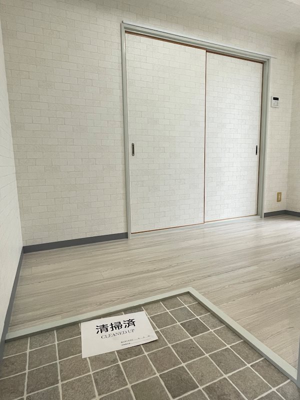 ラビエート花村 玄関