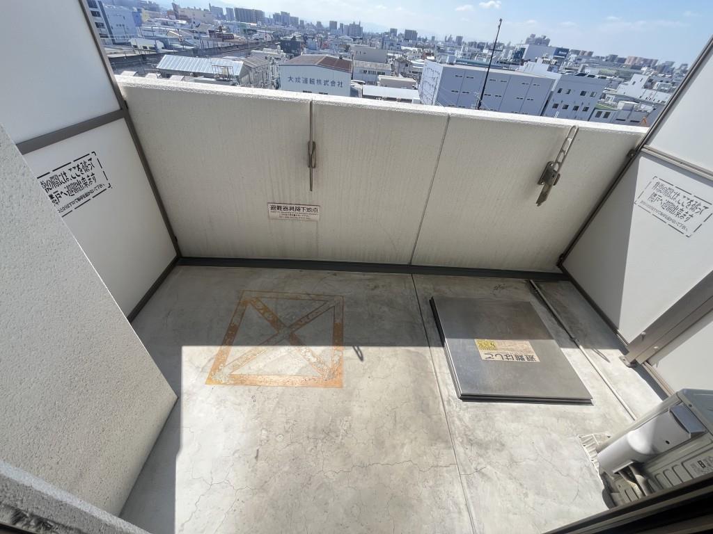 Art Pension高井田 ベランダ