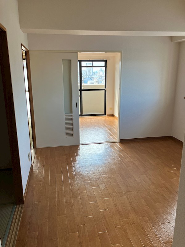 シャルマン・シェソワ その他8