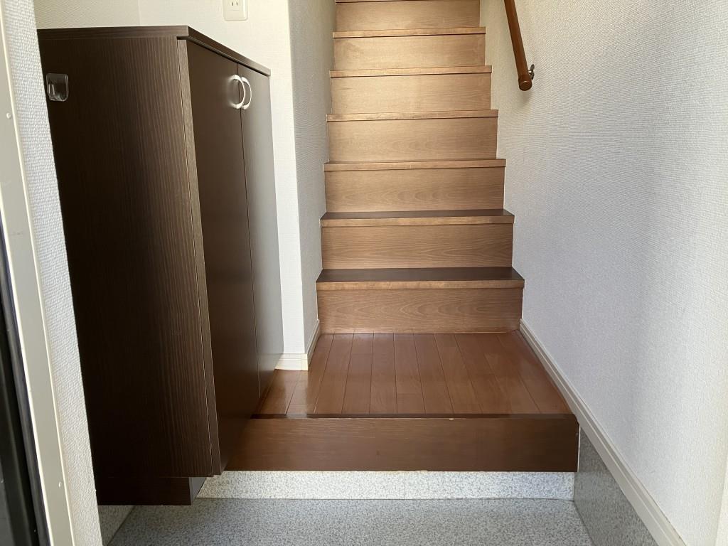 チェリーあい 玄関