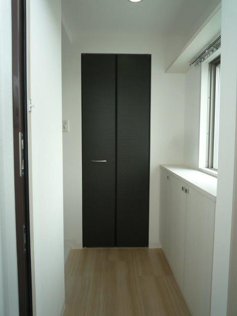 メイボーアネックス 玄関