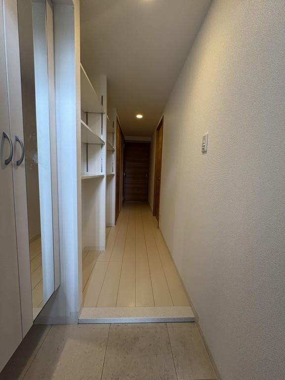 パトリス城東中央 玄関