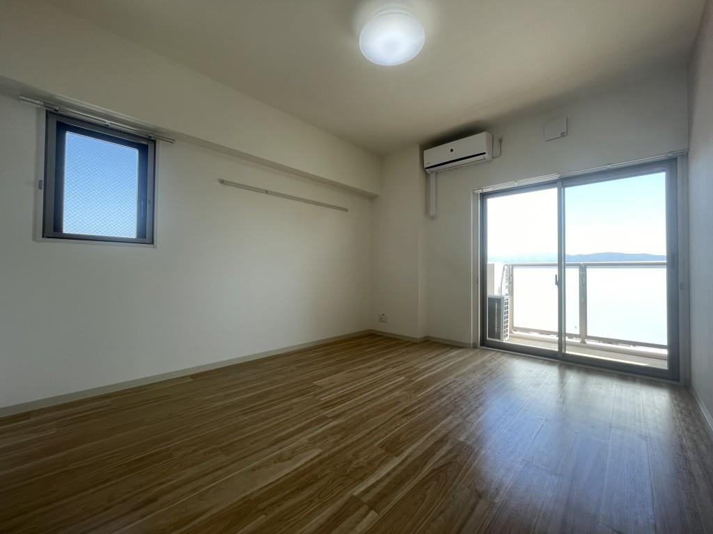 スタシオン俊徳道 リビング