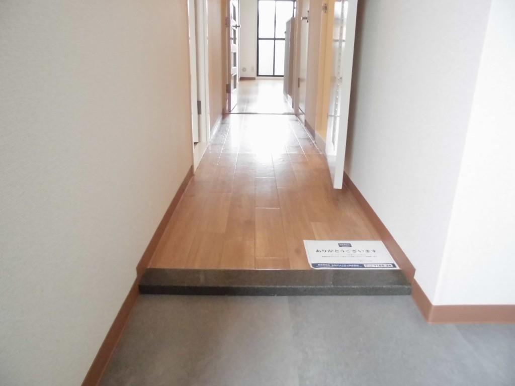 リーガルハイツ 玄関